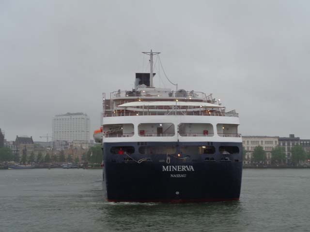 Cruiseschip ms Minerva van Swan Hellenic aan de Cruise Terminal Rotterdam